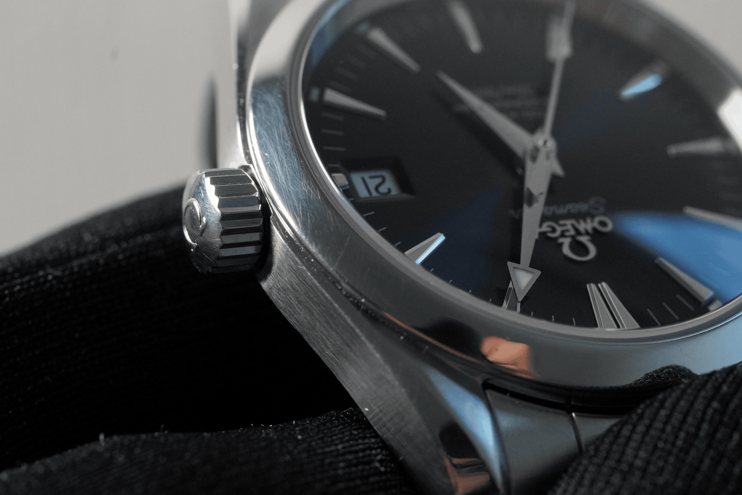 Omega Aqua Terra Mid-size 2504.80